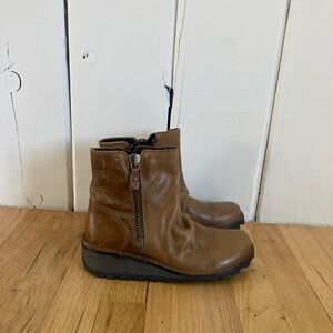 London Fly Brown Leather boots